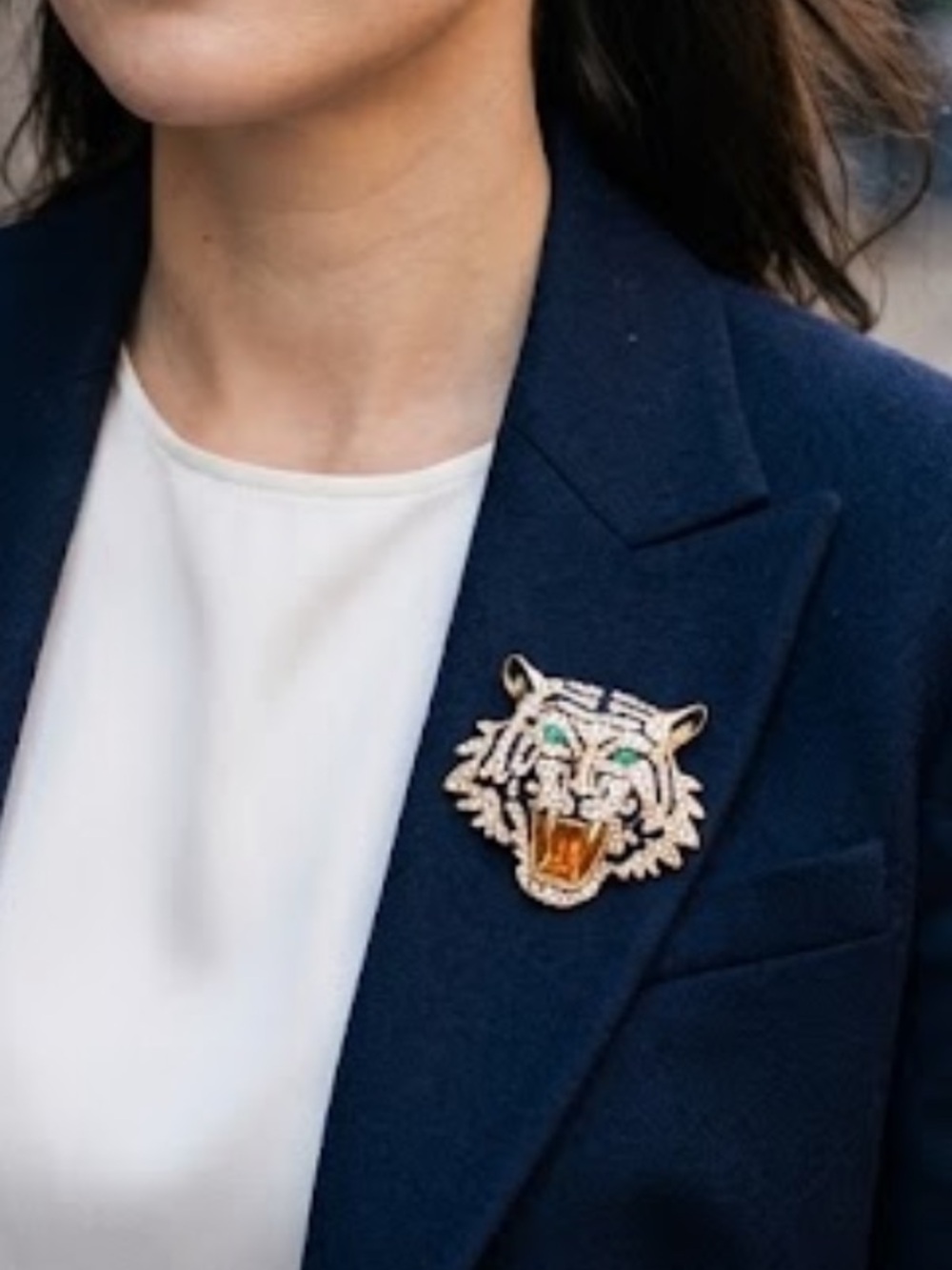 NWT Gold Tiger Head Brooch Pin Crystal Rhinestone Emerald Eye Statement